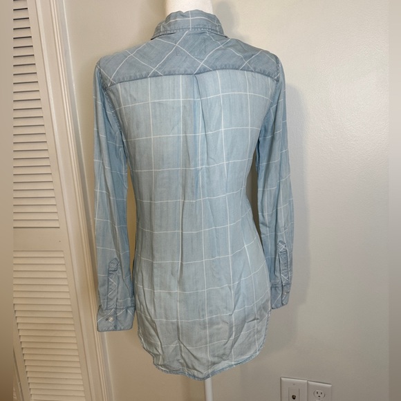 NWOT Rails Carter Blouse - Picture 5 of 8